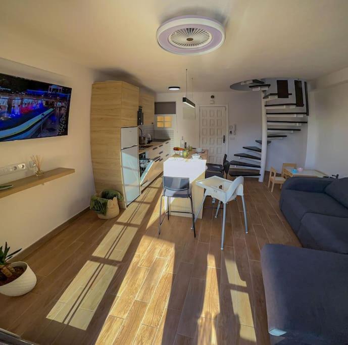 Relaxing Garden Los Cristianos Con Jacuzzi Y Barbacoa Arona  Exterior foto